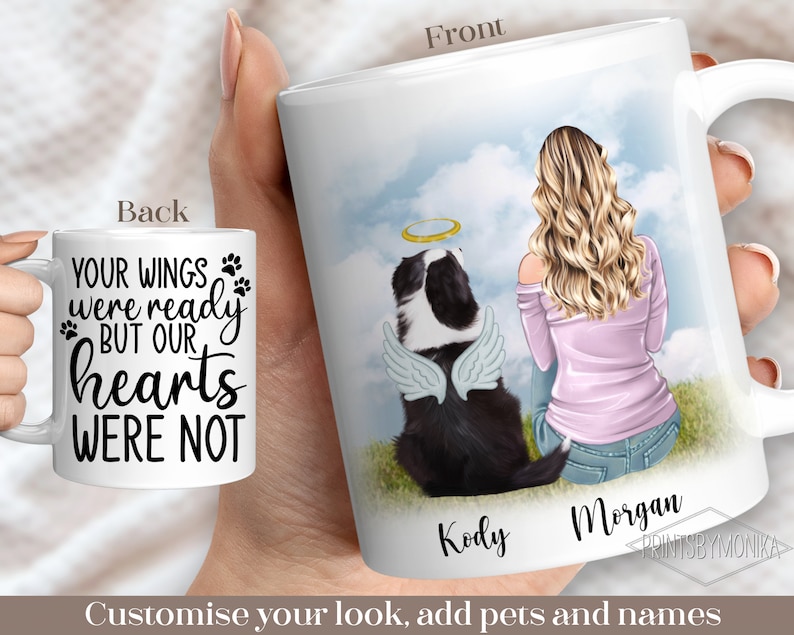 Pu&ograve; includere: Tazza in ceramica bianca con un'illustrazione in bianco e nero di una donna e un cane con ali d'angelo. Il testo "Your wings were ready but our hearts were not" &egrave; sul retro della tazza. Il testo "Kody" e "Morgan" &egrave; sul davanti della tazza.