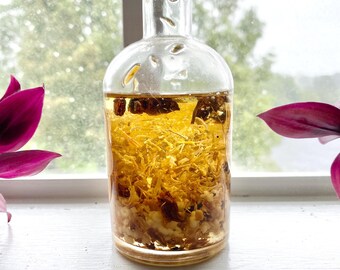 Divination Oil: Herbal Infusion for Spiritual Work (2 oz)