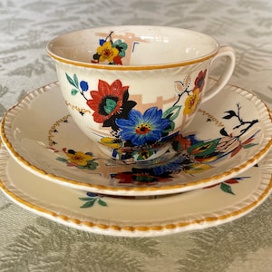 Service à thé porcelaine bone china tasse à thé, soucoupe, assiette à gâteau, sucrier, pot à lait style art déco fleur