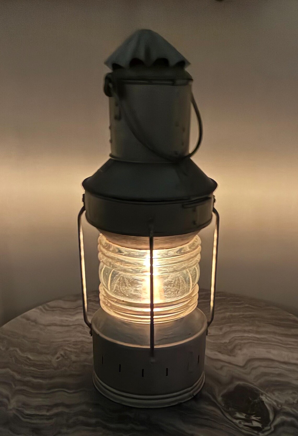 Vintage Ship's Anchor Lantern, Galvanized Steel Boat Light, Authentic Maritime Decor, photo 2 sur 5