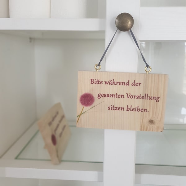 Schild Toilette hinsetzen - Holzbild sitzen bleiben