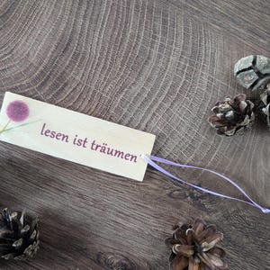 Lesezeichen aus Holz - lesen ist träumen