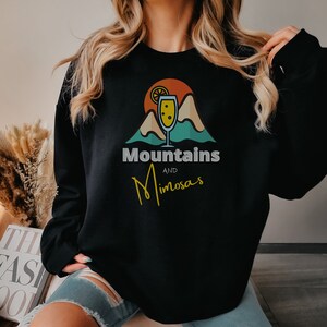 Apres Ski Sweatshirt, Skiing Shirt, Ski Crewneck, Winter Skiing Trip, Women Ski, Skier Gifts, Cozy, Snow Mountains and Mimosas Sweatshirt