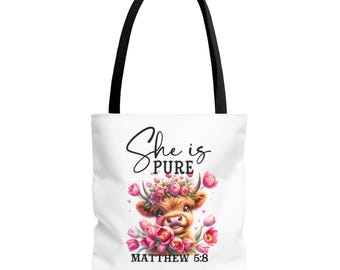 Bolso de mano con diseño de vaca de las Tierras Altas "Ella es", regalo cristiano de aliento para mujeres, bolso de mano con temática de granja y fe, bolso inspirador con versículo bíblico, Mateo 1:21