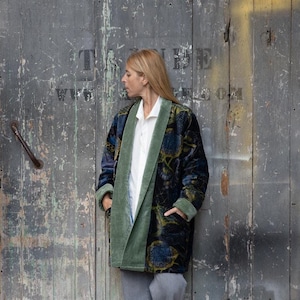 Samtjacke kurz (blaues Futter innen)