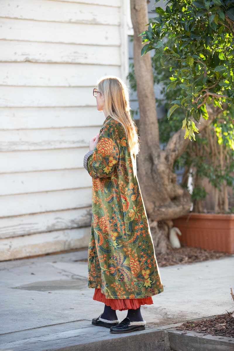 NieR VELVET STYLISH LONG COAT【GRUDGE】新品 Long Velvet Jacket ( Green and White Lining Inside ) - Etsy