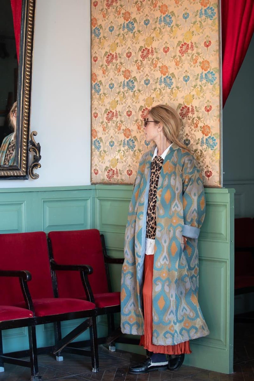 Janice Sequin Embroidery Velvet Jacket