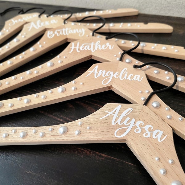 Brautjungfern-Kleiderbügel | Hochzeitsbügel | Perlenaufhänger | Personalisierter Kleiderbügel | Kleiderbügel | Geschenk für Brautjungfern | Brautaufhänger