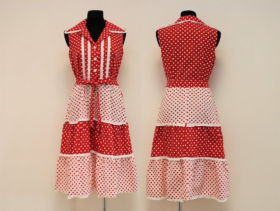A stunning vintage 80s Danish house dress !