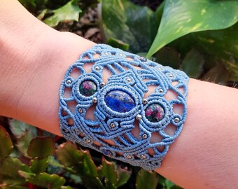 Boho Macrame Bracelet With Lapis Lazuli