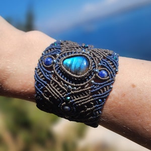 Makramee Armband mit Labradorite