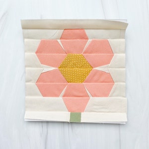 Poppy FPP Pattern - PDF Download - Foundation Paper Piecing