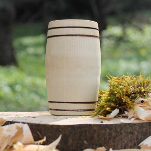 Handcrafted malt whisky tumbler in  Sycamore - barrel design