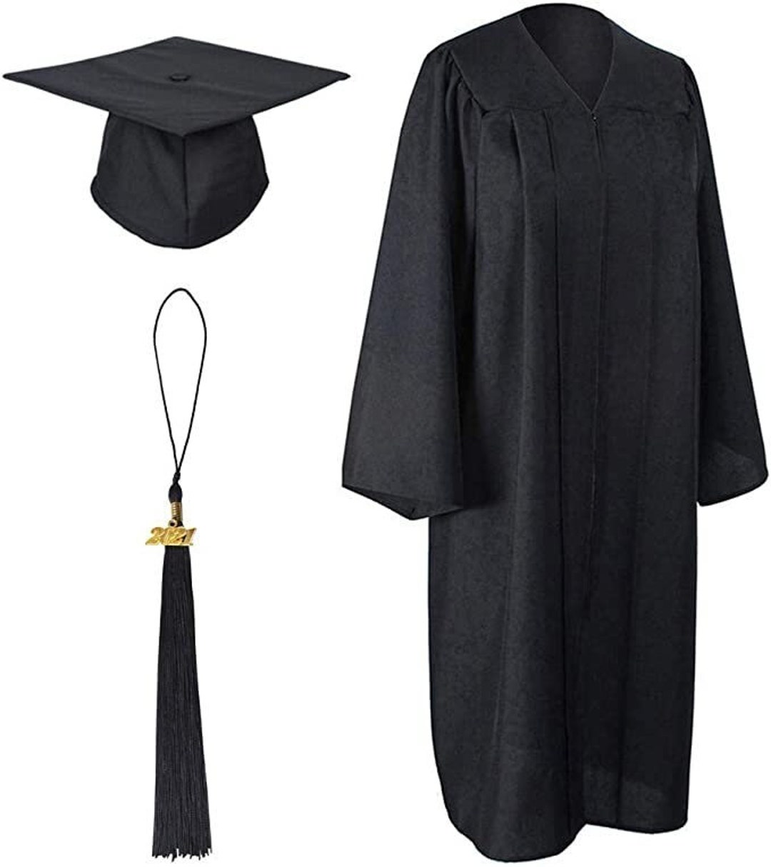 2024 Matte Black Cap and Gown W/ Matching Tassel Sizes 4'6 6'11