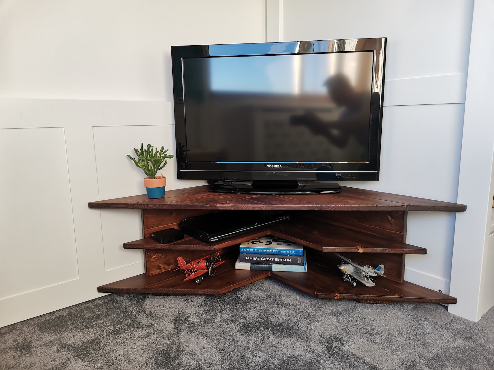 Corner TV Stand/unit/table - Etsy UK