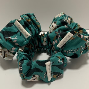 Hair scrunchie Emerald Lucky Cat
