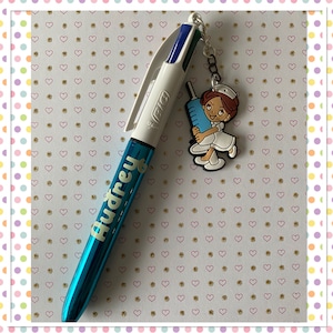 Personalisierter 4-Farben-Bic-Stift mit Krankenschwester-/Pflegekraft-Anhänger