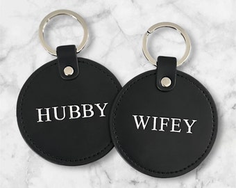 Personalised Black Silver Round Circle Keyring Key Chain - Genuine Smooth Leather Initial Key Holder - Key Fob - New Car Gift -New Home Gift