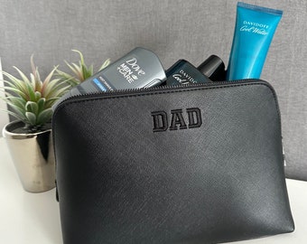 Personalised Men's Toiletry Bag - Embroidered Vegan Leather Cosmetic Wash Bag - Wash Bag for Men - Groomsman Gift - Father's Day Gift