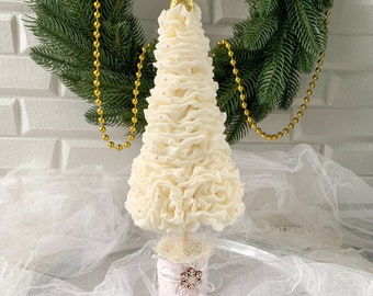 シャビーシックなミニクリスマスツリー：アイボリーのラインストーン装飾