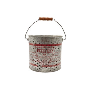 Falls City Air Breather Galvanized Minnow Bucket
