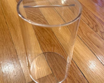 Hucha transparente para adultos y niños.