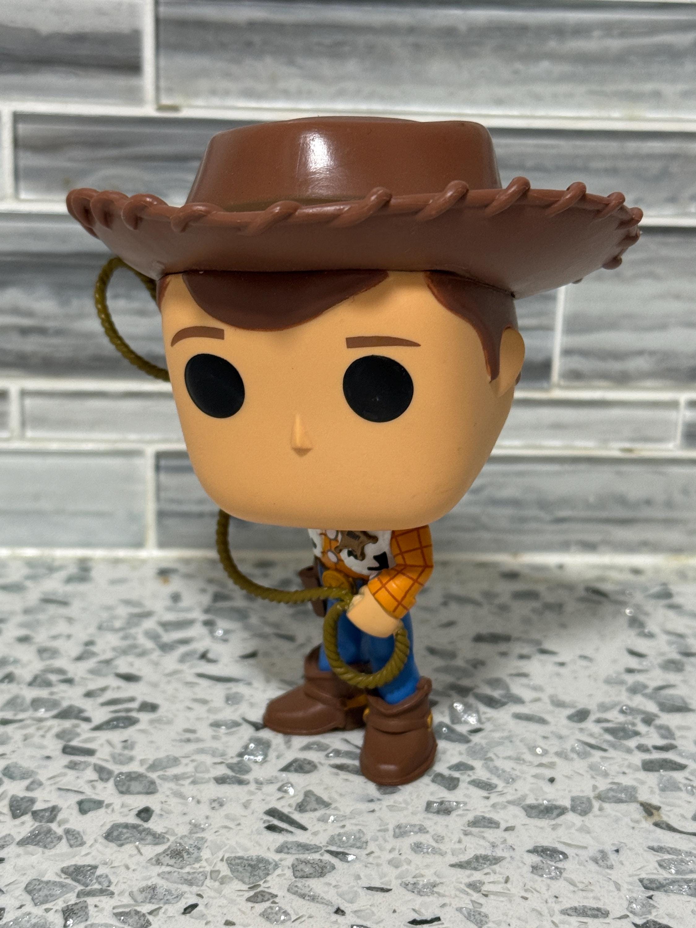 トイ・ストーリー - FUNKO POP! トイストーリー　ウッディ　限定 Amazon.co.jp: トイストーリー ファンコ ポップ ウッディ 限定