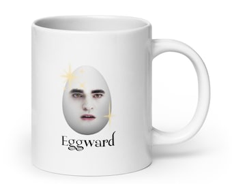 Taza blanca brillante con el meme divertido de Edward Cullen y Eggward de Crepúsculo
