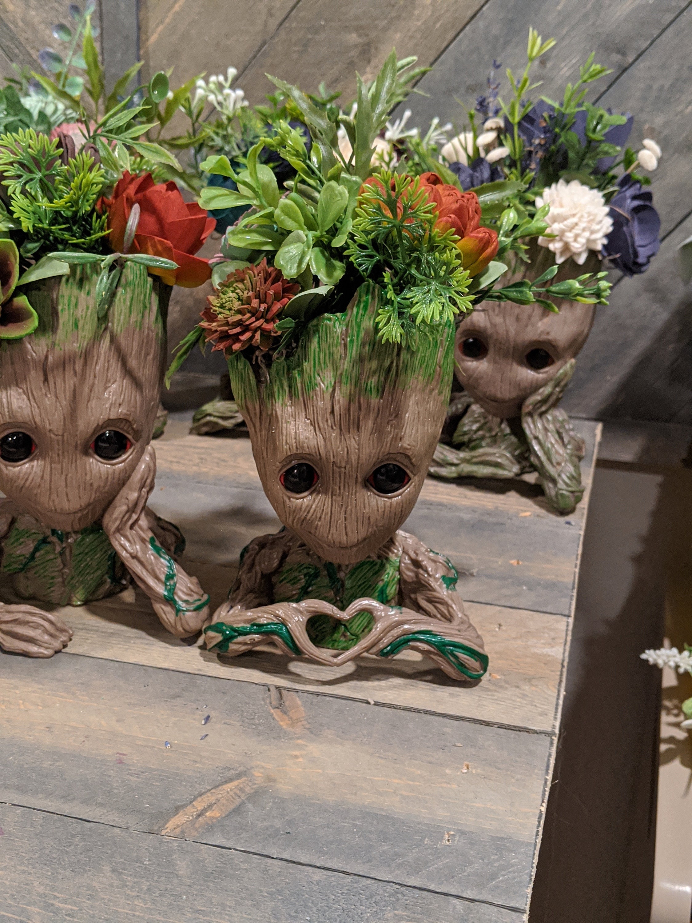 Groot planter Etsy