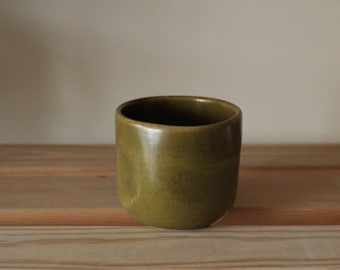 Thumb mug / Thumb cup/ Handmade ceramic mug / Pottery mug / Unique ceramic mug / Imperfect mug / Minimalist cup