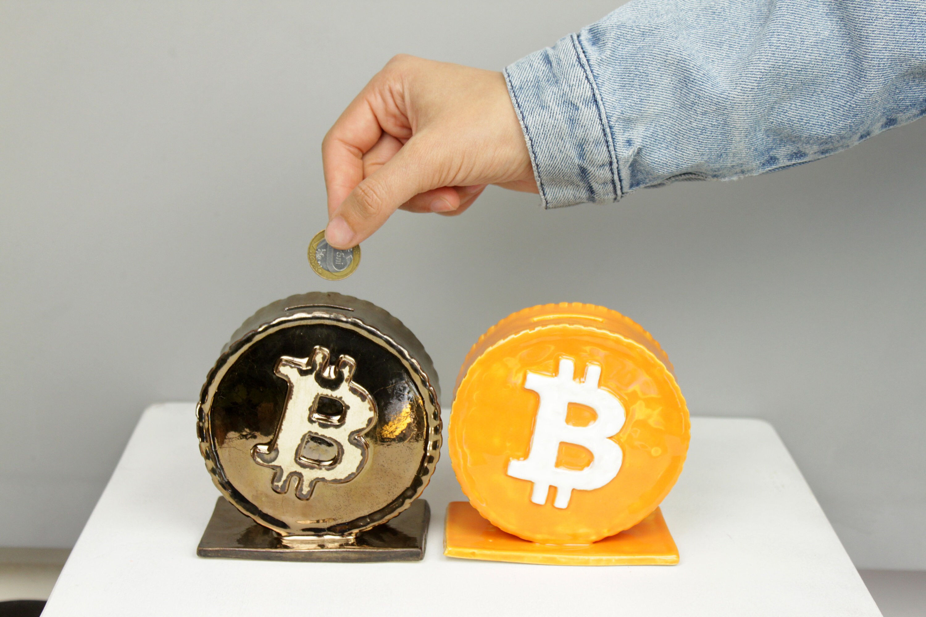 Bitcoin Piggy Bank, Bitcoin Coin, Adult Coin Bank, Money Box, Cryptocurrency,  Unique Piggy Bank, Crypto, Adult Piggy Bank, Ceramic Handmade - Etsy Israel