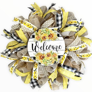 Rustic Welcome Sunflower Wreath, Everday Wreath for Front Door Wreath, Welcome Wreath, Spring Decor, Sunflower Wreath, Burlap Wreath