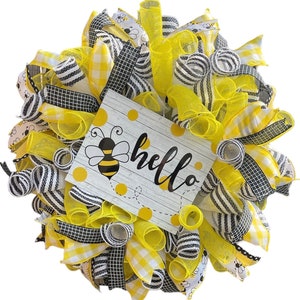 Hello Bumble Bee Wreath, Bee Wreath for Front Door Wreath, Spring Door Hanger Wreath, DIY Wreath Kit