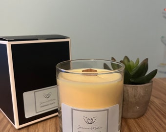 Lemon scented soy wax candle