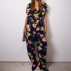Vintage 80s 90s Y2K Stretchy Loose Baggy Jumpsuit Romper Playsuit One Piece Romper Tropical Floral Print Black Pink Yellow Flowers / S to L