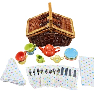 Vintage Children&#39;s Picnic Basket With Full 4 Tea Setting Silverware Napkins Tablecloth
