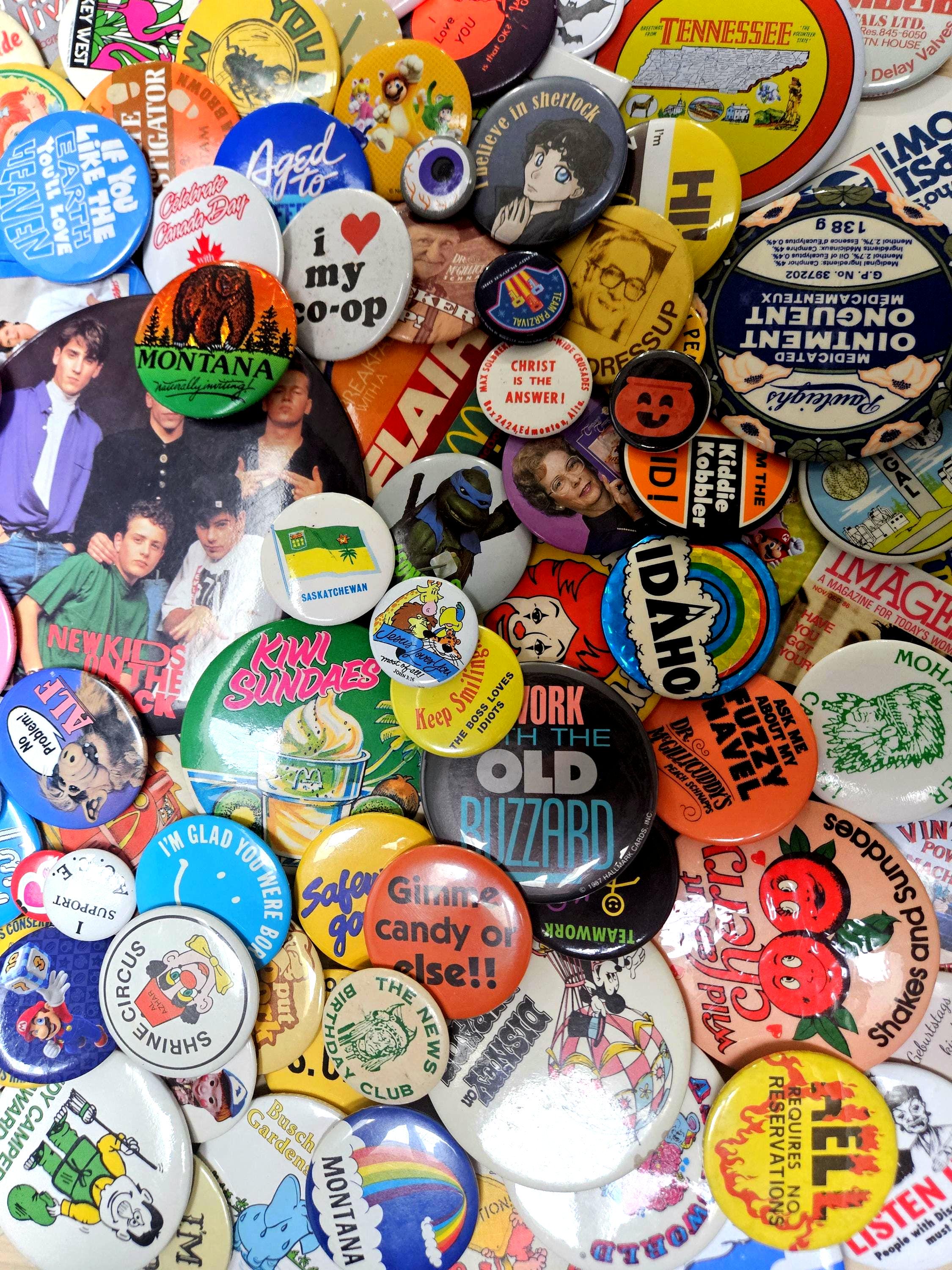 Vintage Button Pin Collection: Random Assorted Pinbacks - Etsy