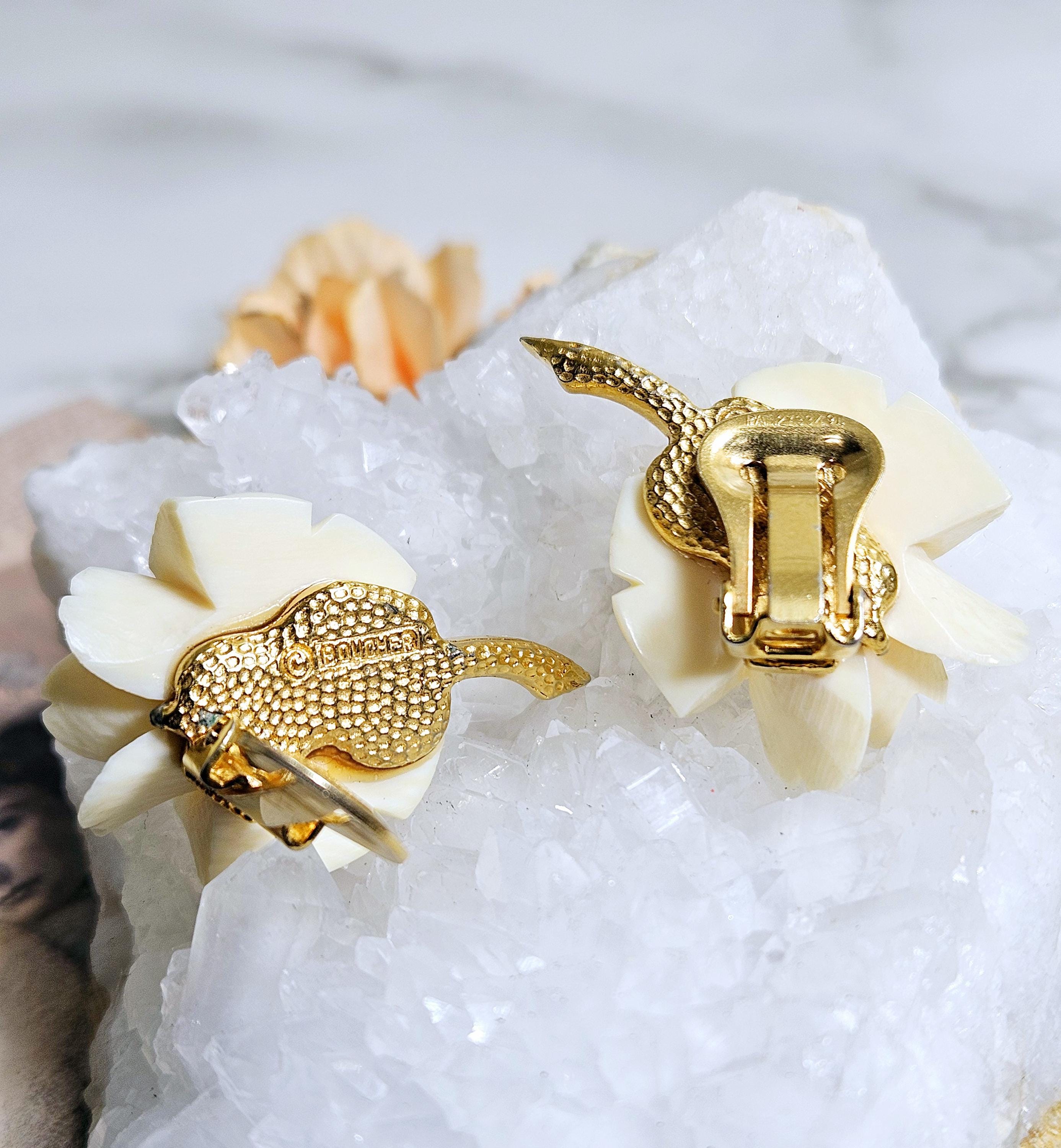 ヴィンテージ マルセル・ブーシェ 彫刻ローズ クリップオンイヤリング