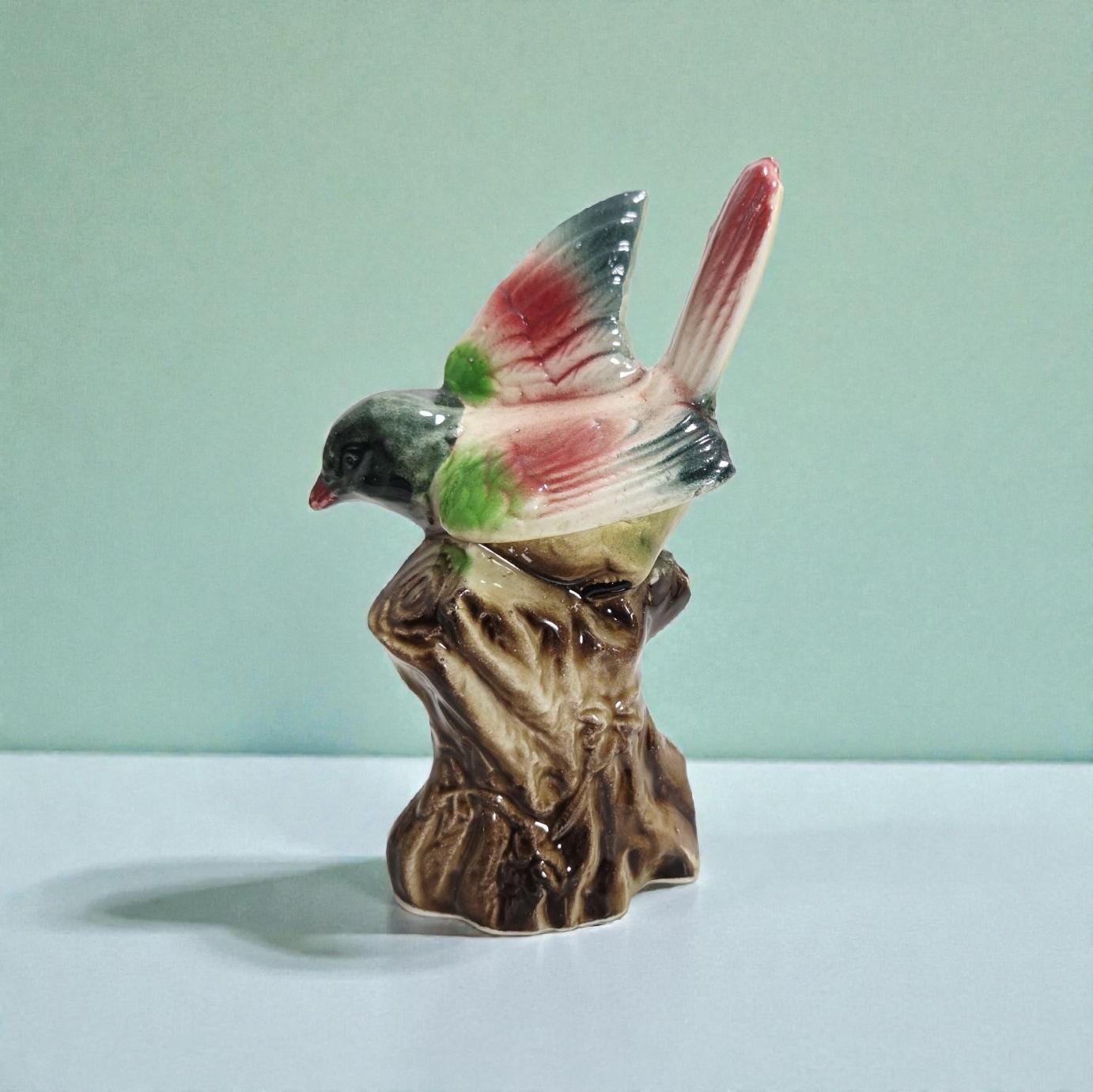 陶器製　鳥の置物 ヴィンテージ陶器製飛ぶ鳥の置物 - Etsy 日本