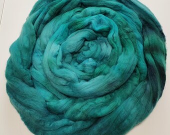 OOAK Tropical Blue 4oz braid of 100% Superfine Merino Wool hand-dyed spinning fiber/roving/combed top