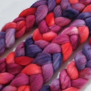 LOVE POTION 4oz braid of 100% bfl hand-dyed spinning fiber/roving