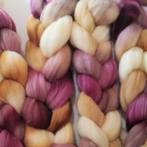 VELVETEEN RABBIT 4oz braid of 100% Superfine Merino Wool hand-dyed spinning fiber/roving/combed top