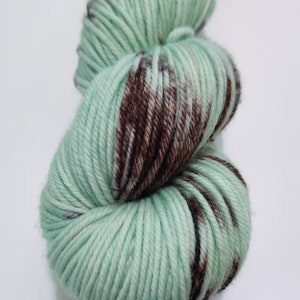Hand dyed yarn ~ MINT CHIP 100g Superwash Merino DK weight 4 ply yarn