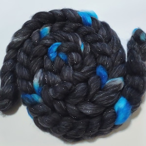 LUMINESCENCE 4oz braid of 84/16 Superwash Merino/silver stellina hand-dyed spinning fiber/roving/combed top