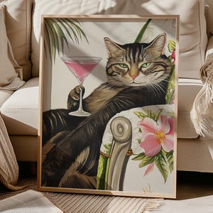 マティーニを片手に飲むタビー猫のウォールアート、アルコール装飾、猫の油絵、子猫のアート、おもしろキッチンアートポスター、猫好きへのギフト、カクテルアートプリント