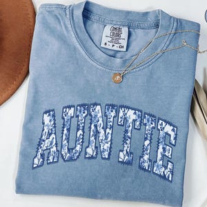 Camiseta Toile De Joey Auntie Comfort Colors®, Camisetas retrô Auntie, Presente de Dia das Mães para nova tia, Camiseta Coquette, Camiseta de presente para irmã