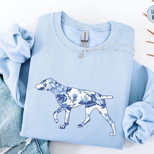 Blue Floral German Shorthaired Pointer Sweatshirt, Toile Pointer Crewneck, German Pointer Mom Sweater,  Shorthaired Pointer Mama Gift