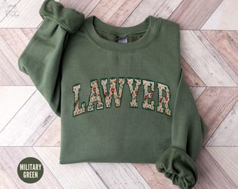 Lawyer Sweatshirt, Floral Attorney Graduation Gift, Female Lawyer Shirts, Cotttagecore Law School Hoodies, Cute Law Student Crewneck