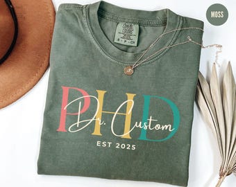 Comfort Colors® T-shirt op maat voor een arts, afstudeercadeau voor een doctoraat, cadeau voor haar, T-shirt voor een gepromoveerde, cadeau voor het behalen van een proefschrift, gepersonaliseerd T-shirt voor een doctoraat