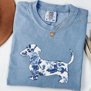 Comfort Colors® Dackel-Shirt, Doxie Mama Rundhalsausschnitt, Dackel-Liebhaber-Hund-Mutter-Tageshemd, Toile-Tierbesitzer-Geschenk, neues Dackel-Hund-T-Shirt